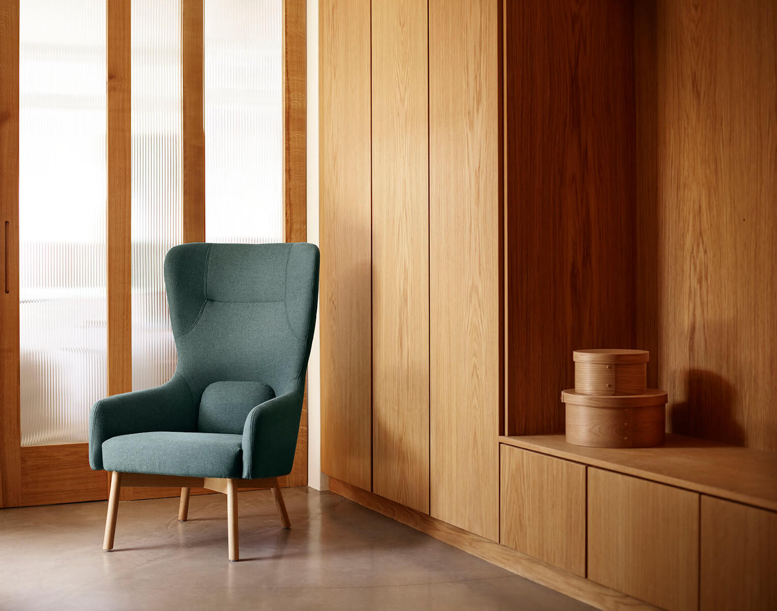 FDB Møbler L35 Gesja Sessel – Stilvolle Leseecke Moderner L35 Gesja Sessel von FDB Møbler, ergonomisch und elegant – ideal für Wohn- oder Leseecke im Ambiente