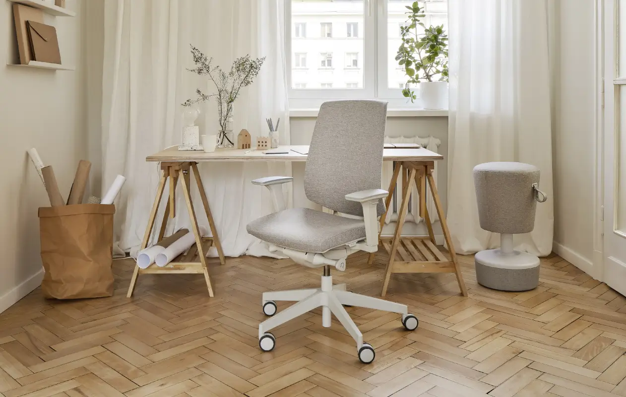 profim-lightup-buerostuhl-home-office.webp?width=3000