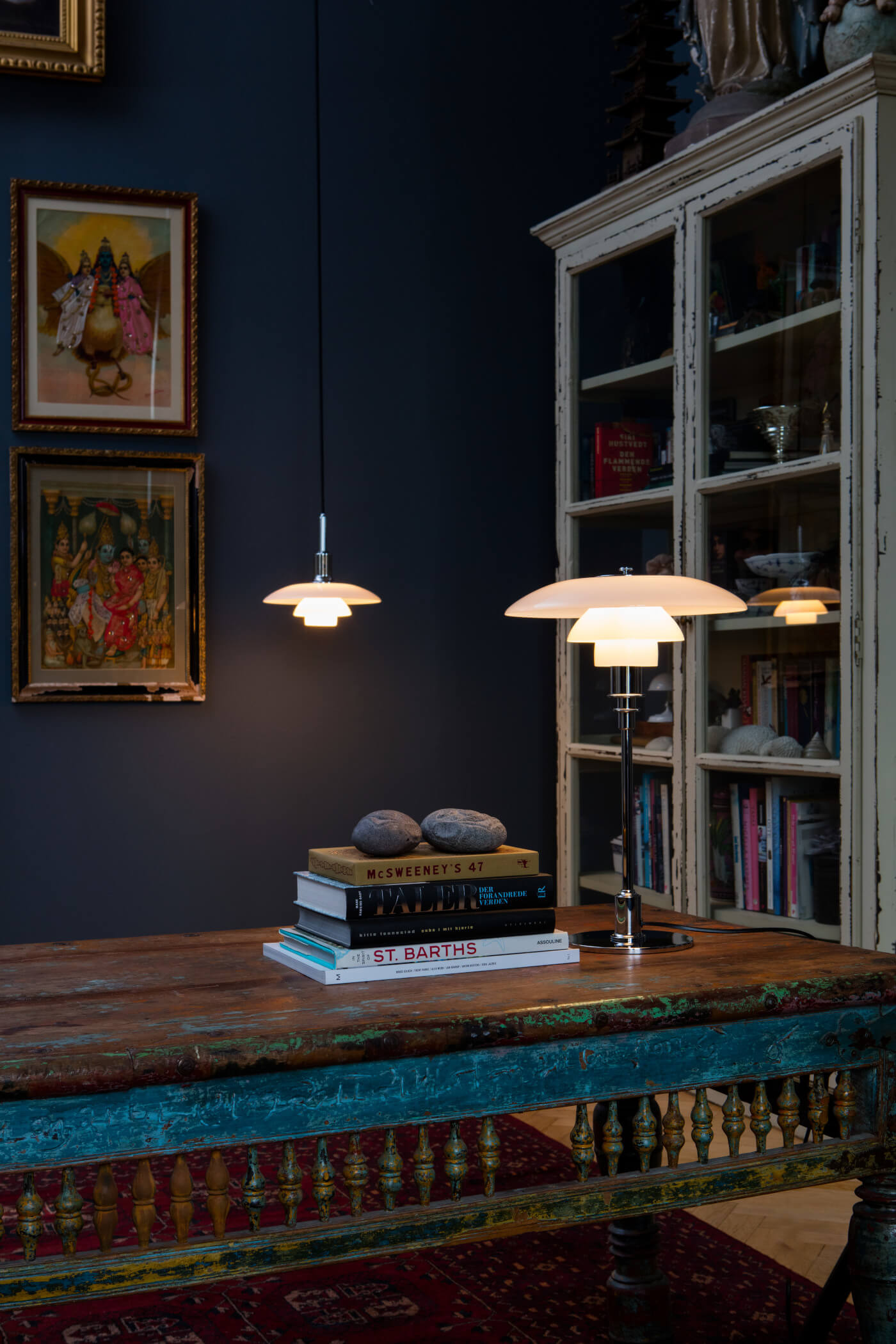 Louis Poulsen PH 3/2 Tischlampe – Ambiente & Qualität Louis Poulsen PH 3/2 Tischleuchte mit Metallfuß und Glasschirm – ideal für stimmungsvolle Beleuchtung zu Hause.
