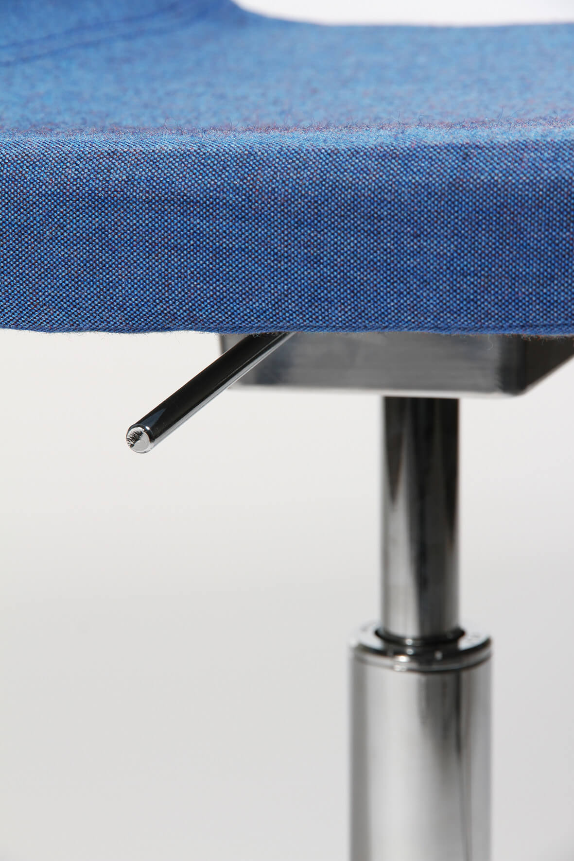 Kompakter W-Cube 2 Designsessel von Wagner, perfekt für flexible Sitzbereiche, Meetingzonen und moderne Einrichtungen