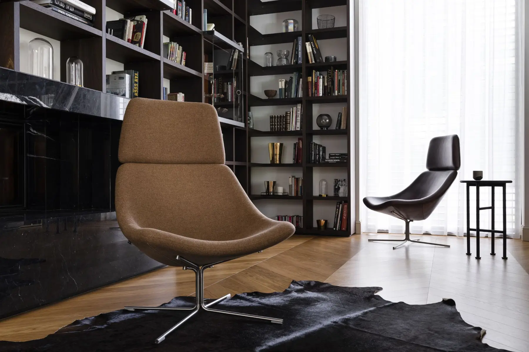 Noti Mishell XL Sessel mit Kreuzgestell in modernem Wohnbereich