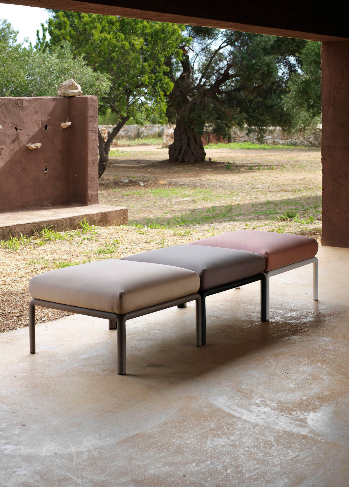 Moderner Nardi Komodo Pouf, flexibel einsetzbar, komfortabel und robust – stilvolles Outdoor-Möbel „Made in Italy“