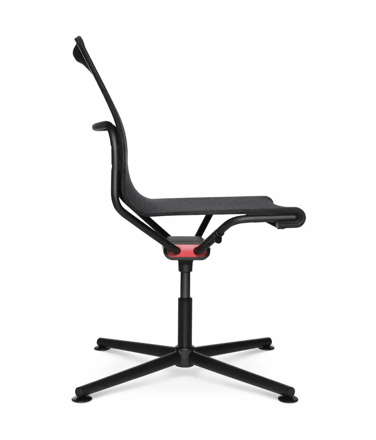 Seitenansicht des schwarzen Wagner d1 Office Besucherstuhls ohne Armlehnen mit Viersternfuß.