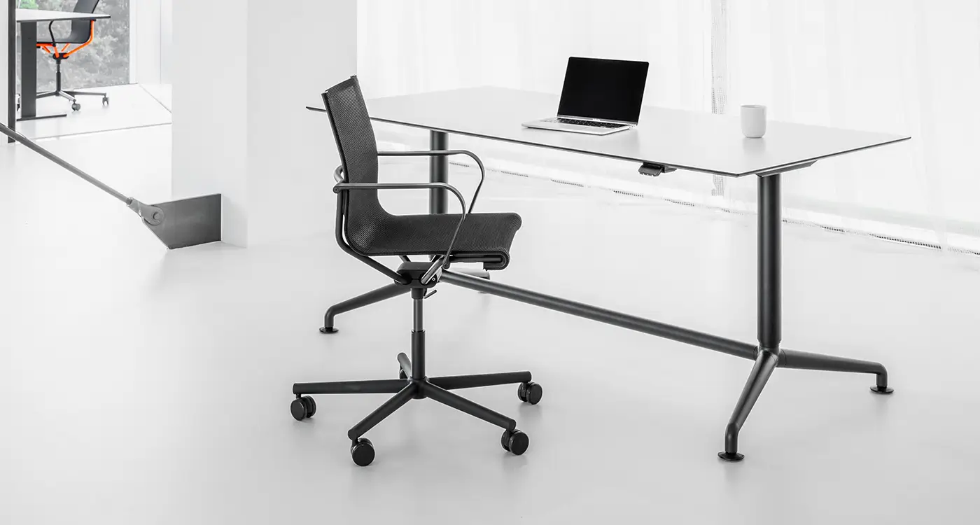 wagner-stuhl-d1-office-schreibtisch.webp?width=3000