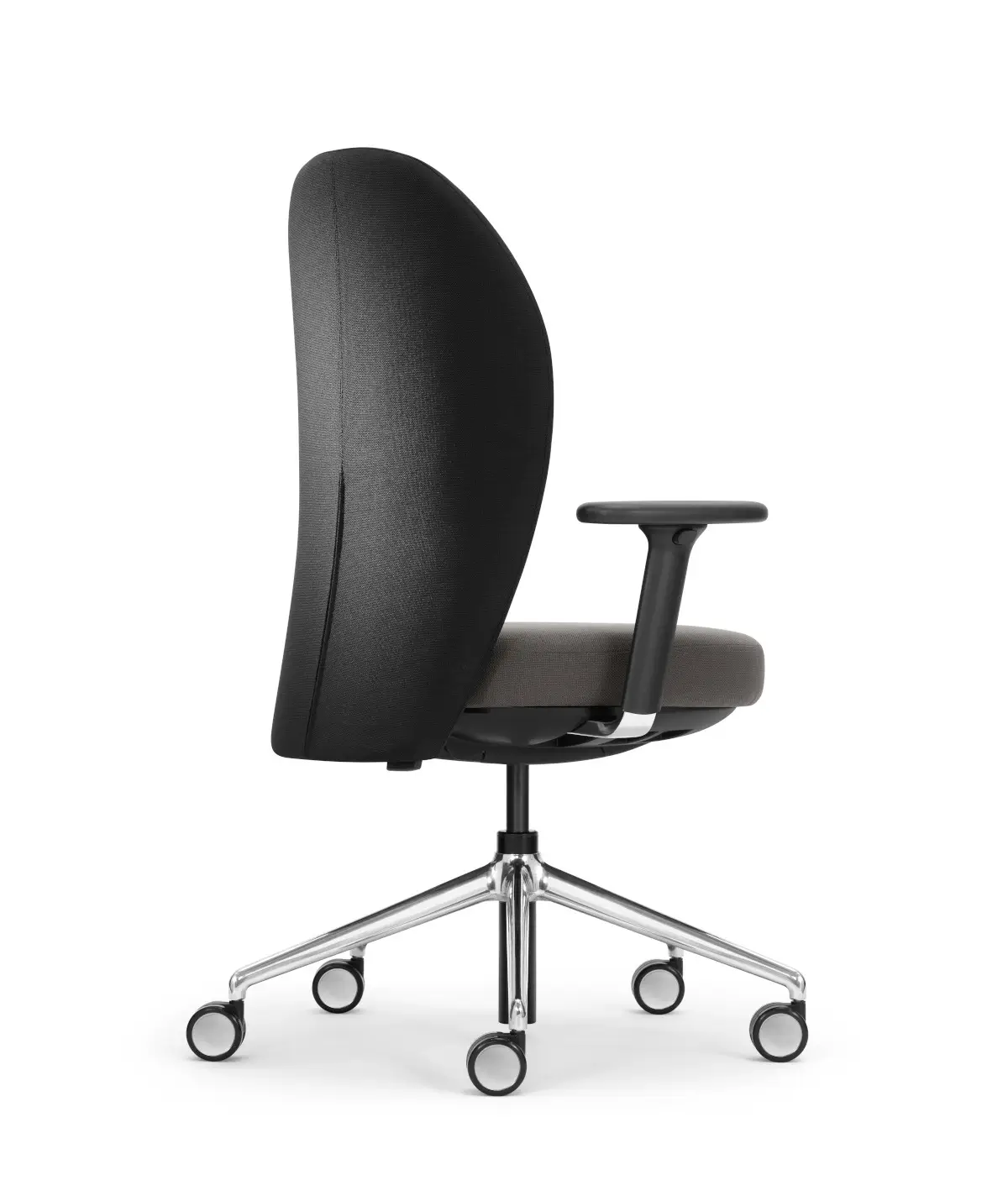Girsberger Marva Bürostuhl mit Polsterrücken für komfortables Arbeiten am Schreibtisch.