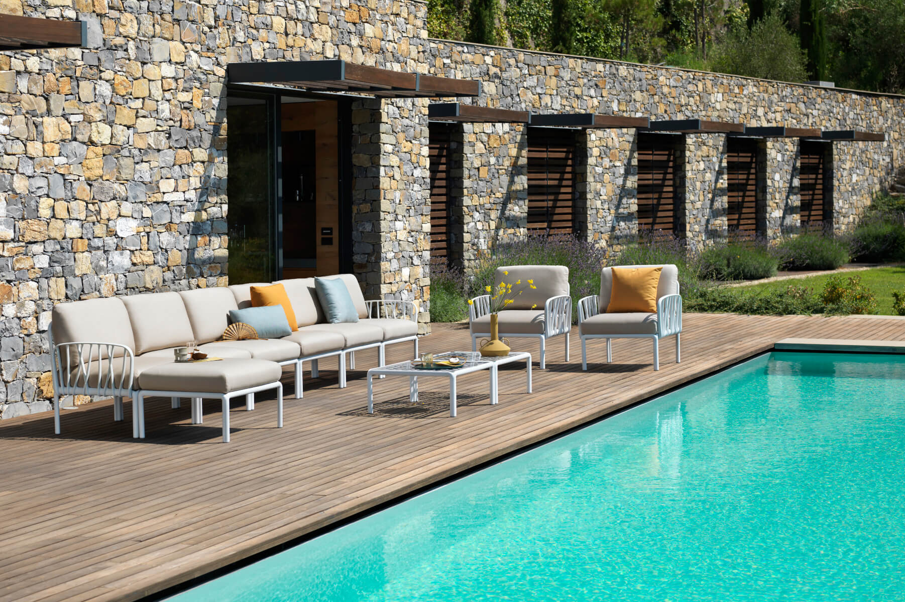 Nardi Komodo Pouf im Garten oder auf der Terrasse, ergonomisch, komfortabel und hochwertig – italienisches Design