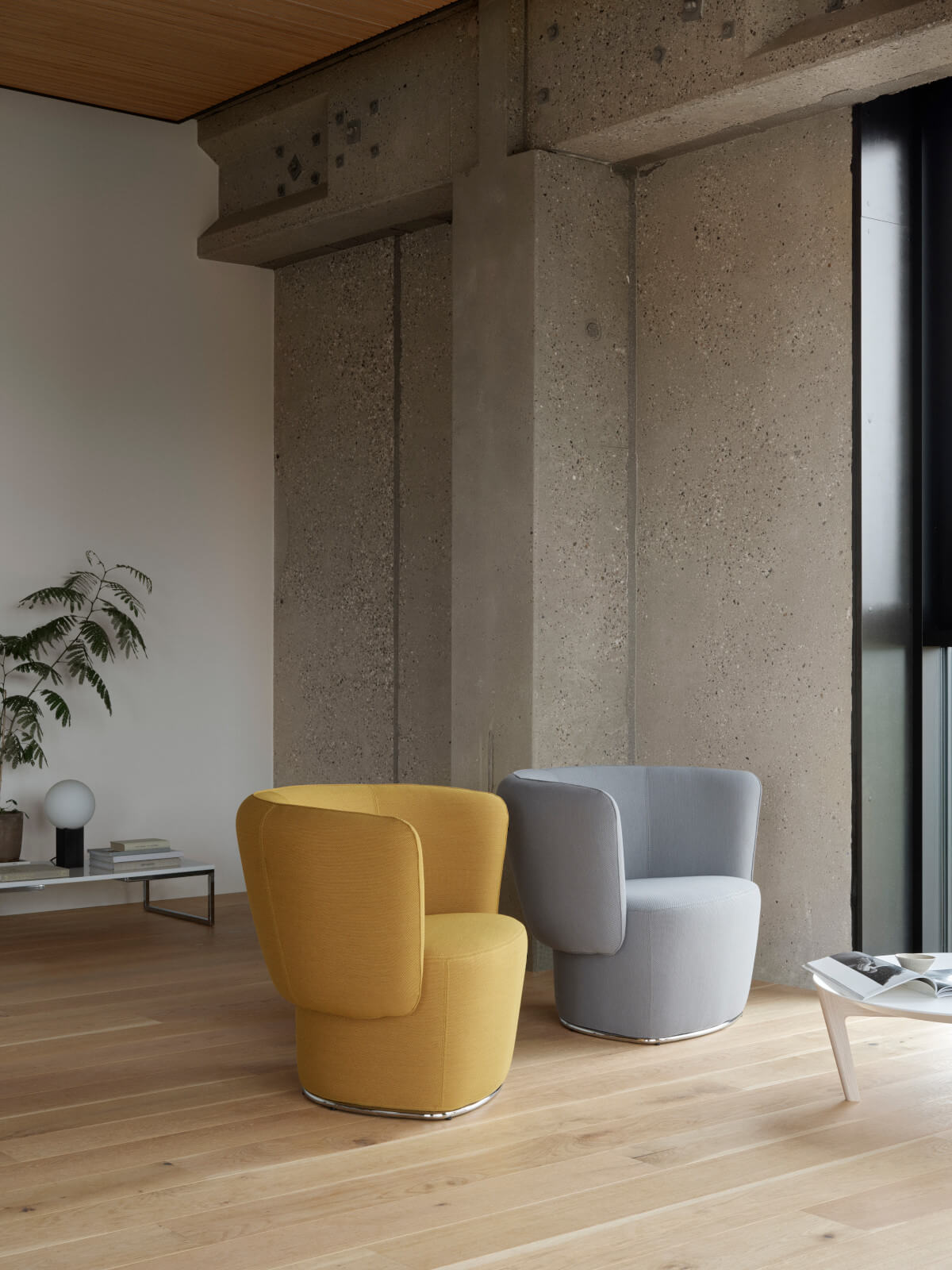 Venice Sessel von Softline, eleganter Designer-Sessel mit Komfortpolsterung für stilvolle Wohnräume