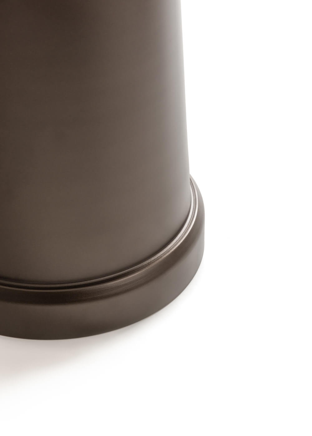 Magis All-Round Tisch dark bronze, elegantes italienisches Design, robust, vielseitig einsetzbar