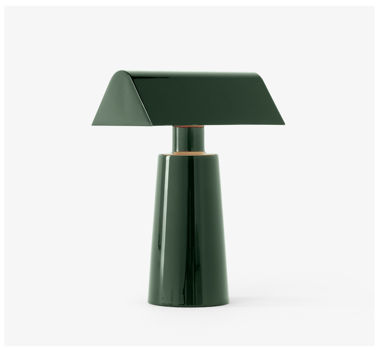 &Tradition Caret MF1 LED Akku Tischleuchte Forest, portable LED-Leuchte, dimmbar, kabellos, elegante Lichtquelle für Innenräum