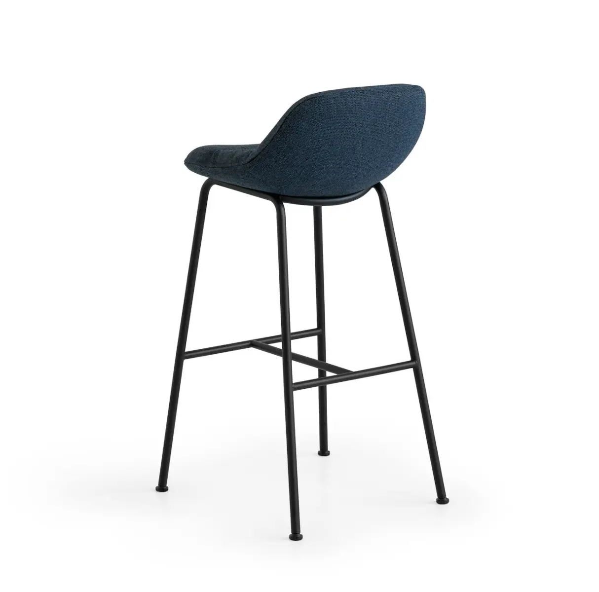 Rückansicht des Noti Mishell Soft Barhockers Höhe 79 cm in Blau mit schwarzem Rohrgestell