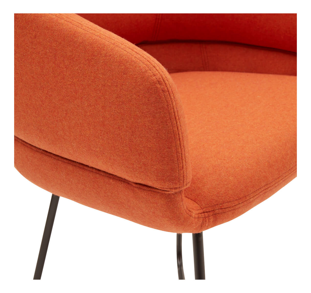 Softline Caleto Loungesessel im zeitlosen Design, bequemer Sitzkomfort, hochwertiger Designer-Loungesessel