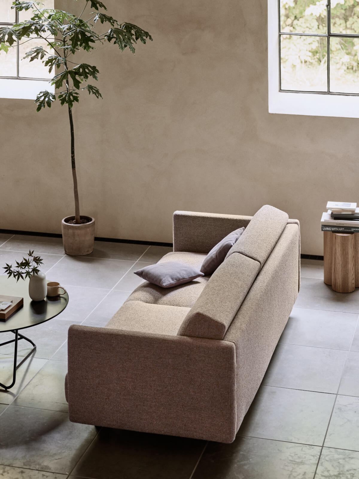 Softline Meghan Sofa in modernem Design, robustem Rahmen und angenehmer Haptik für gemütliche Stunden