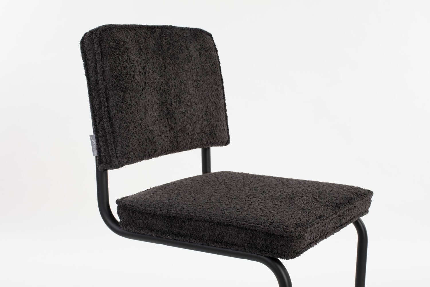 Zuiver Ridge Kink Soft Stuhl, Schwarz – stilvoller Designer-Stuhl für zeitgemäße Wohnräume Zuiver Ridge Kink Soft Stuhl in Schwarz – elegantes Design mit komfortabler Polsterung für moderne Esszimmer