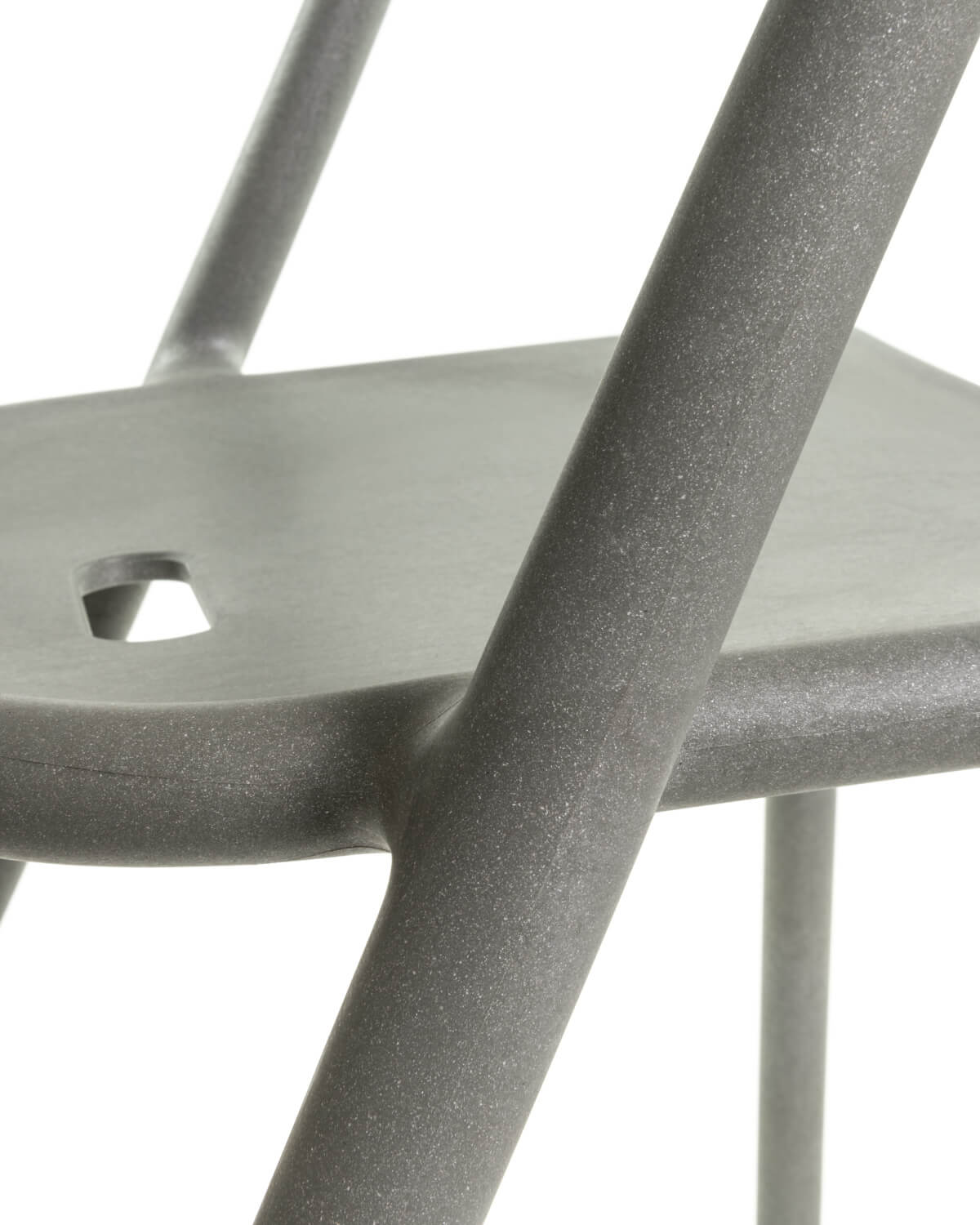 Magis RE Air-Armchair, leicht und hochwertig verarbeitet – perfektes Design für Wohnzimmer, Büro oder Lounge