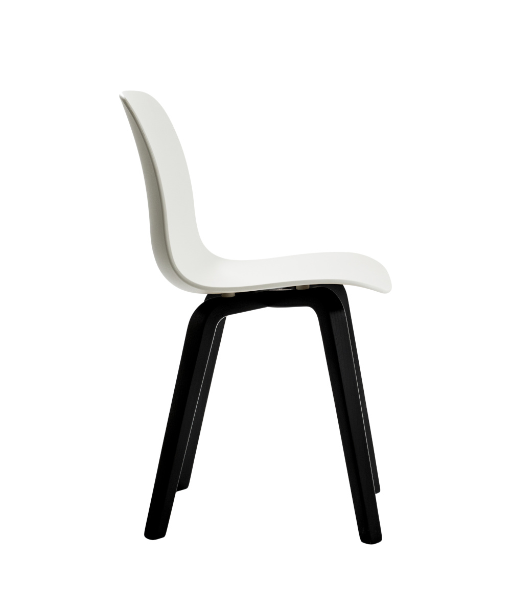 Magis Substance Stuhl, Esche schwarz/weiß, eleganter Holzstuhl, ergonomisch, langlebig, Made in Italy