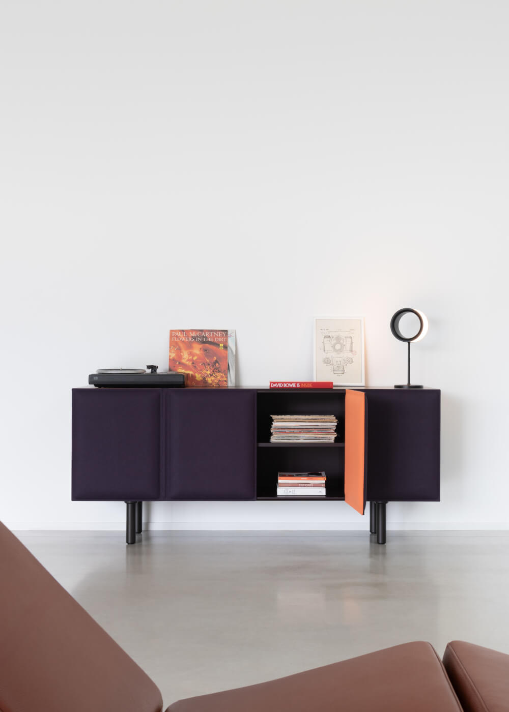 Magis Tacito Sideboard, elegante Oberfläche, klare Formen, hochwertig verarbeitet – modernes Interieur Made in Italy