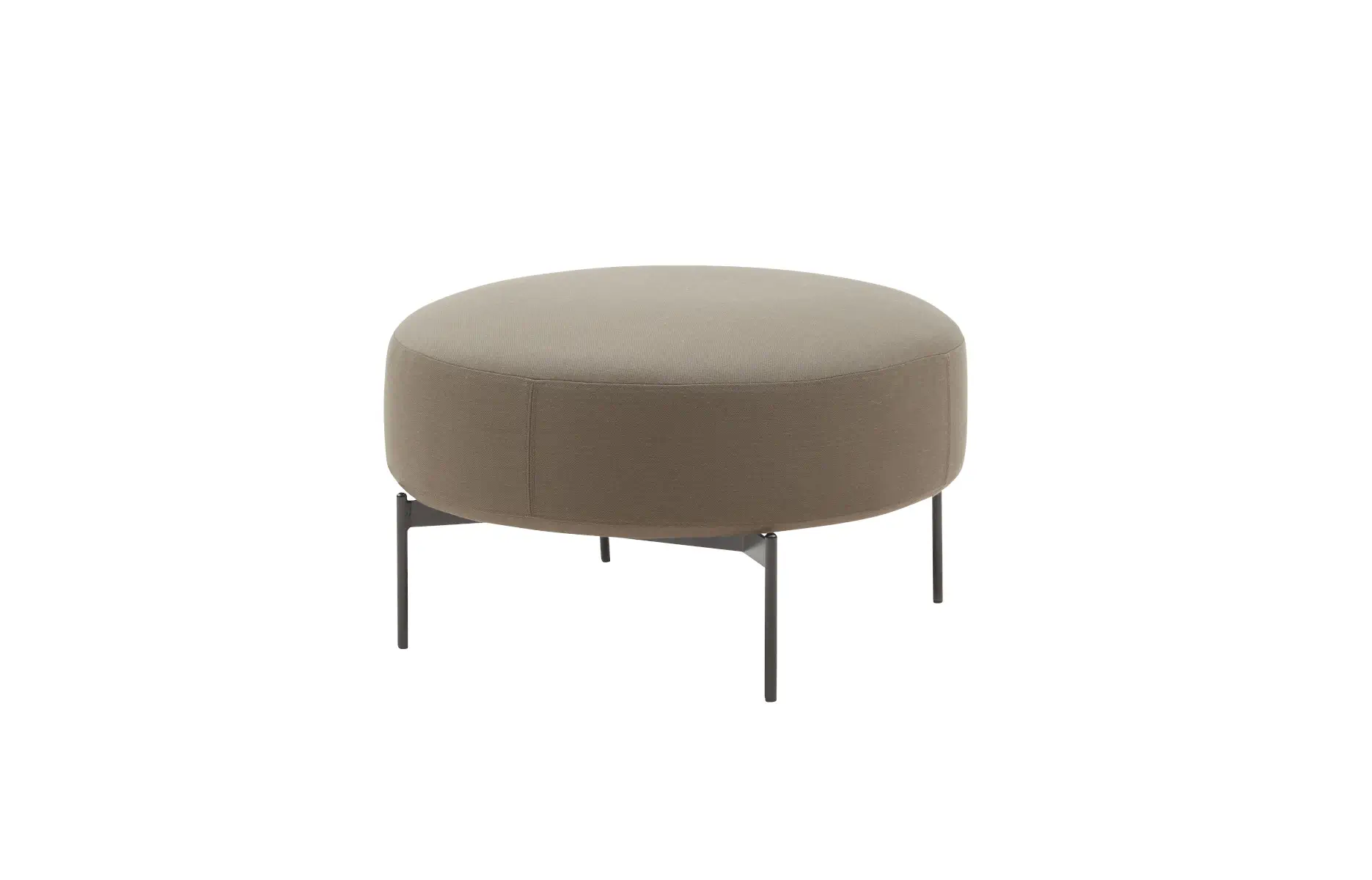 Softline Joe Hocker Small in Beige aus schräger Perspektive mit rundem Polsterkorpus und filigranem dunklem Metallgestell.