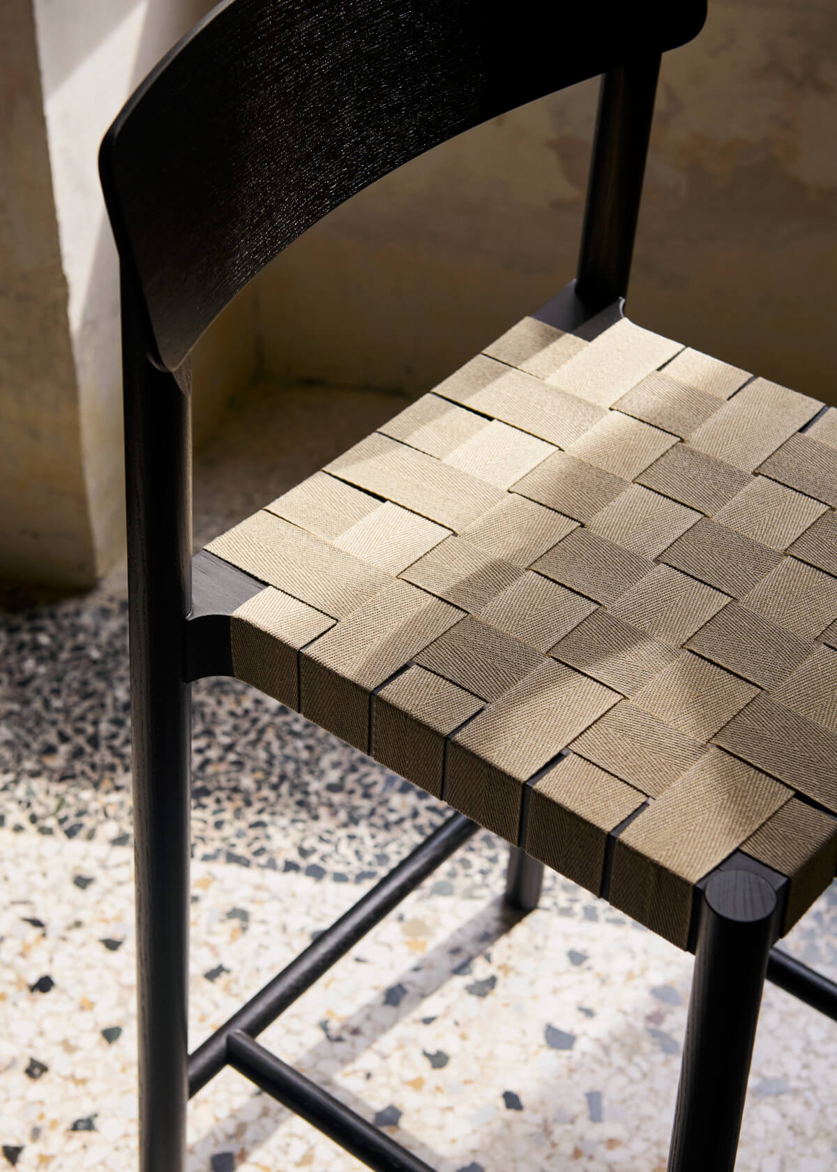 &Tradition Betty TK12 Barhocker, langlebig und komfortabel – perfektes Ambiente für Ess- oder Barbereich