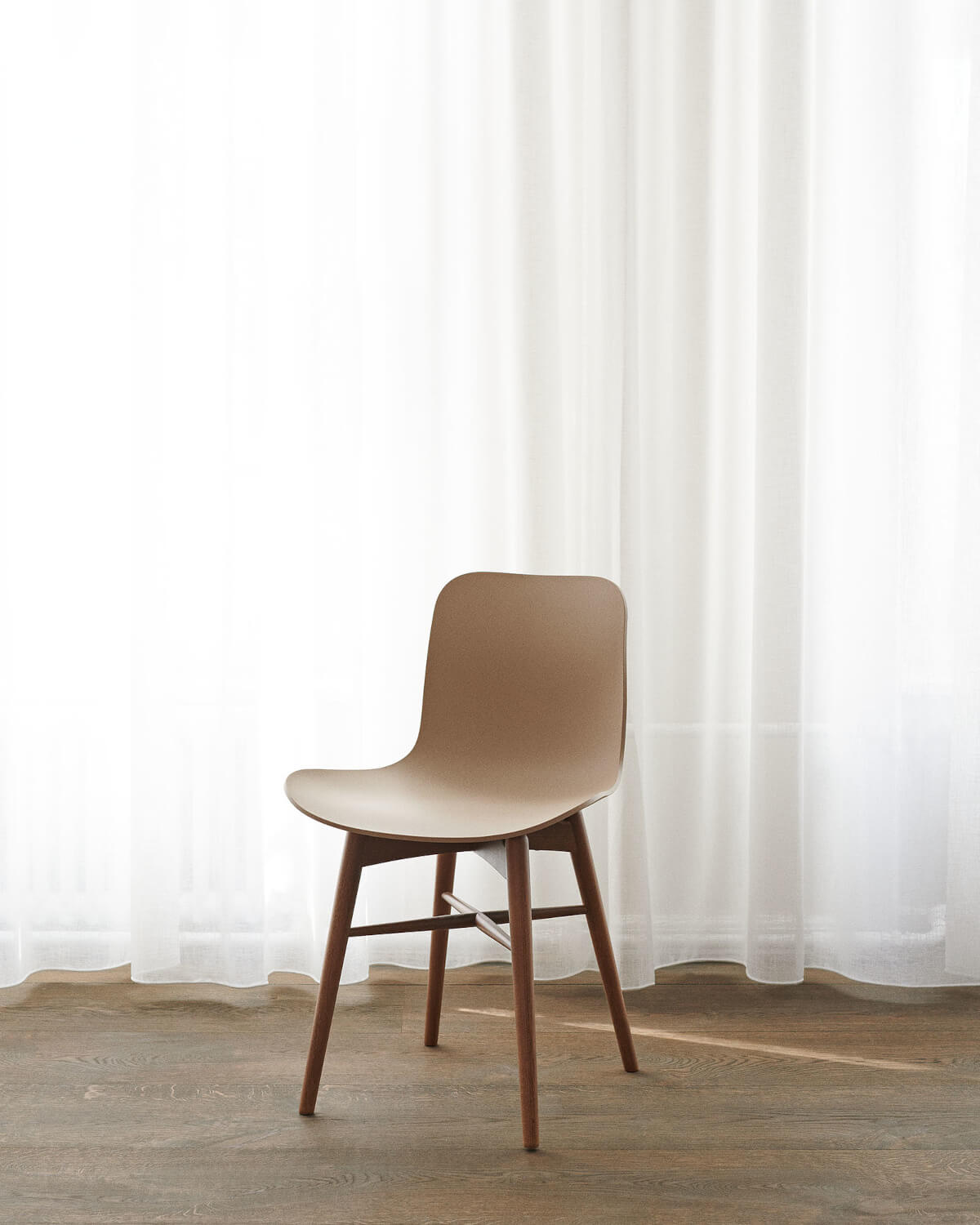 Langue Chair Wood, eiche geräuchert / flint grey