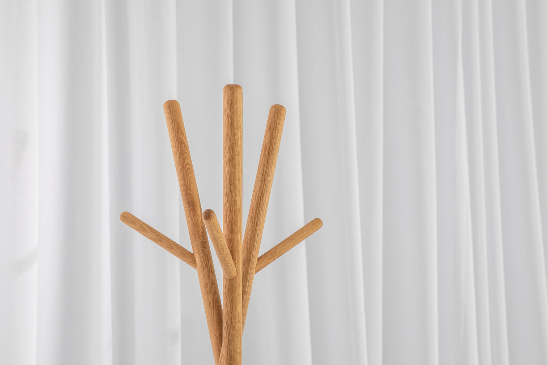 Wagner W-Stick Garderobenständer aus Holz, modern, platzsparend, stabil, ideal für Flur und Büro, natürlicher Look