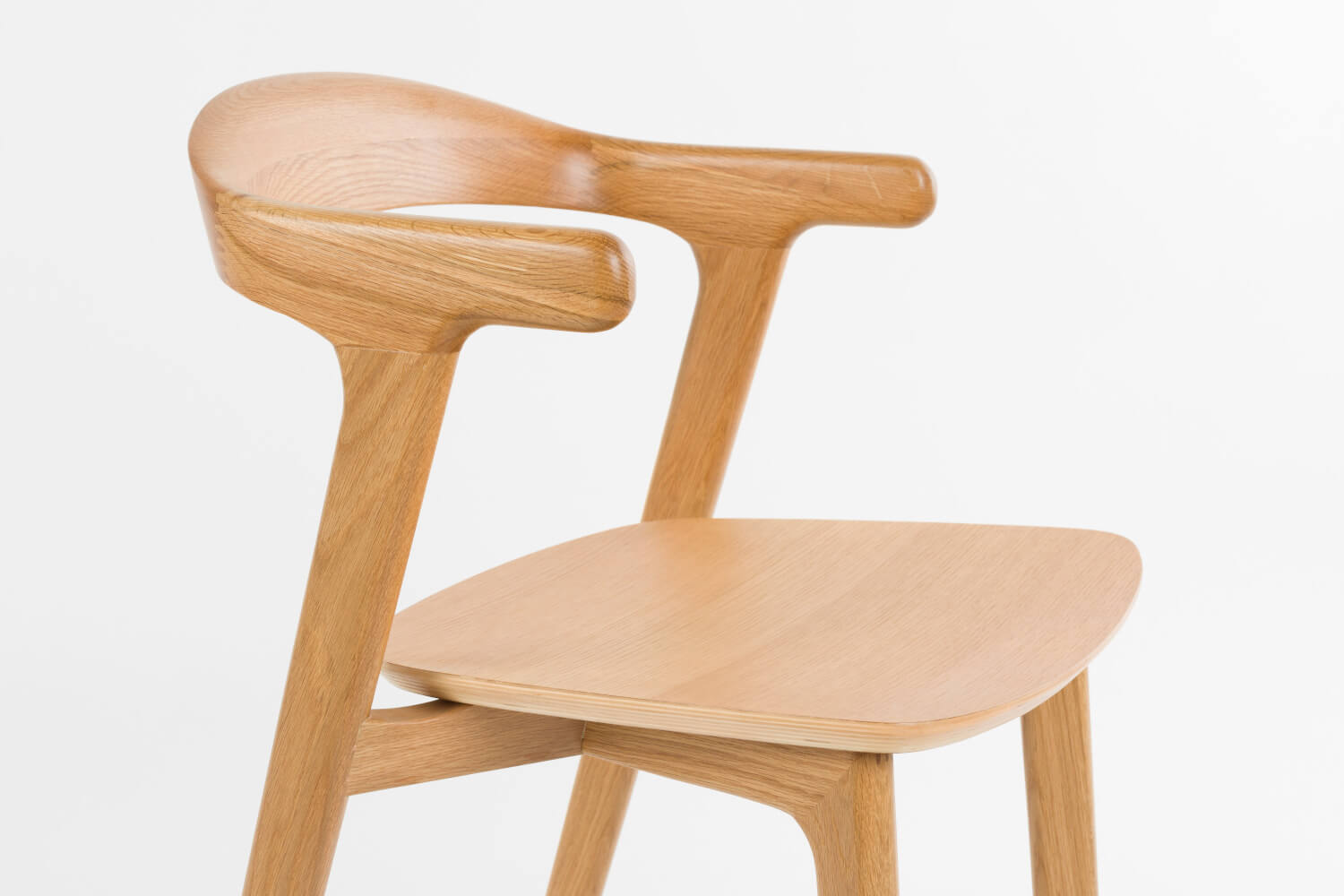 Northwood Dining Chair von Zuiver, Eiche natur, minimalistisches Design, ergonomisch, ideal für skandinavische Einrichtung