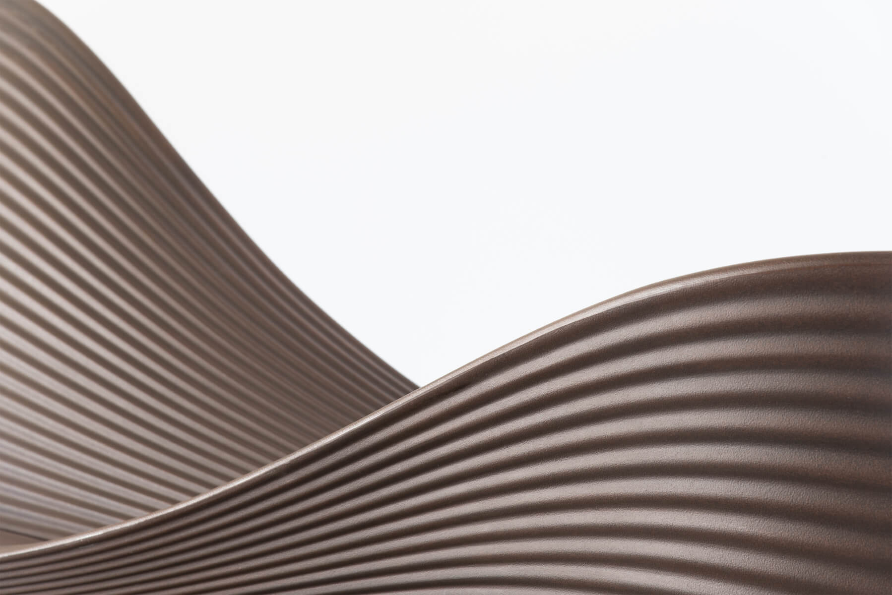 Magis Folly Bank mit klarer Linienführung, ergonomisch und langlebig – modernes Design von Magis