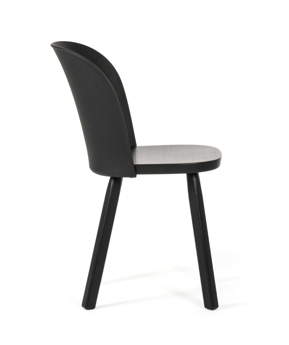 Magis Alpina Stuhl, schwarzes Eschenholz, ergonomisch, modern, langlebig, italienisches Premium-Design