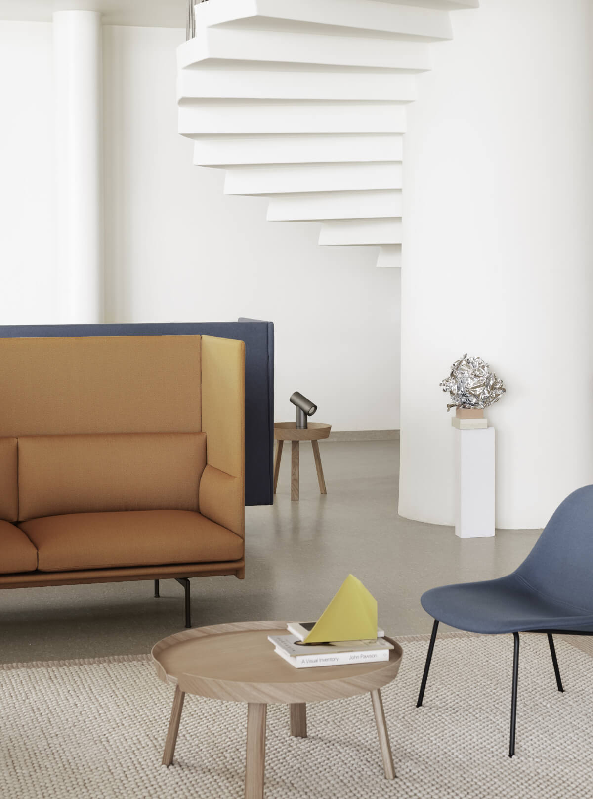 Muuto Around Couchtisch – elegantes skandinavisches Design für Ihr Wohnzimmer Muuto Around Couchtisch mit minimalistischem skandinavischem Design, ideal für moderne Wohnzimmer
