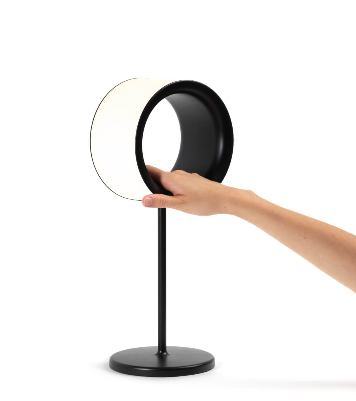 Magis Lost LED Tischleuchte, italienisches Design, dimmbar, dekorativ, modern, energiesparend