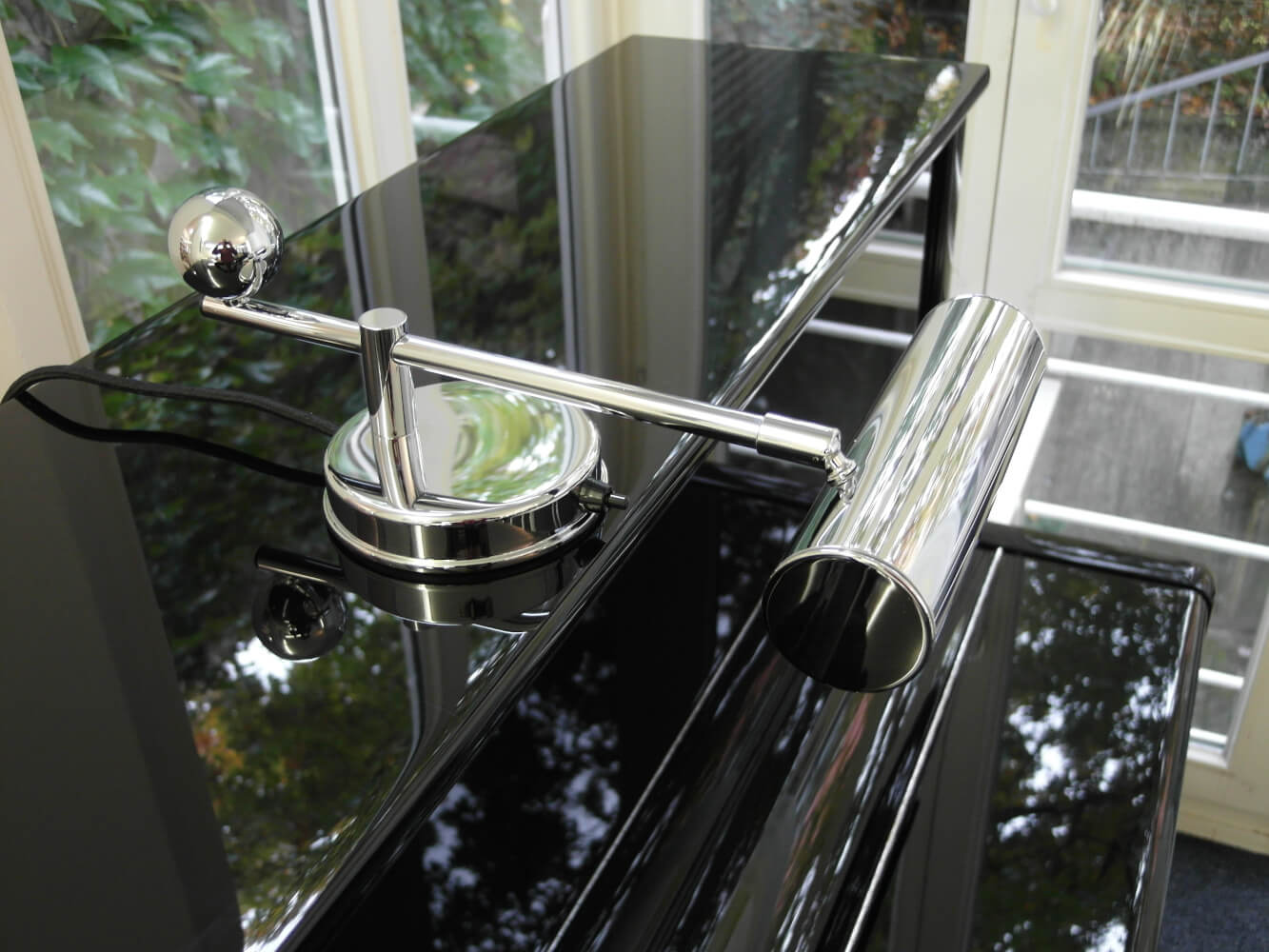 Design-Klavierlampe Tecnolumen DS 28, inspiriert von De Stijl, verchromt, stilvoll für Musikzimmer und Wohnzimmer