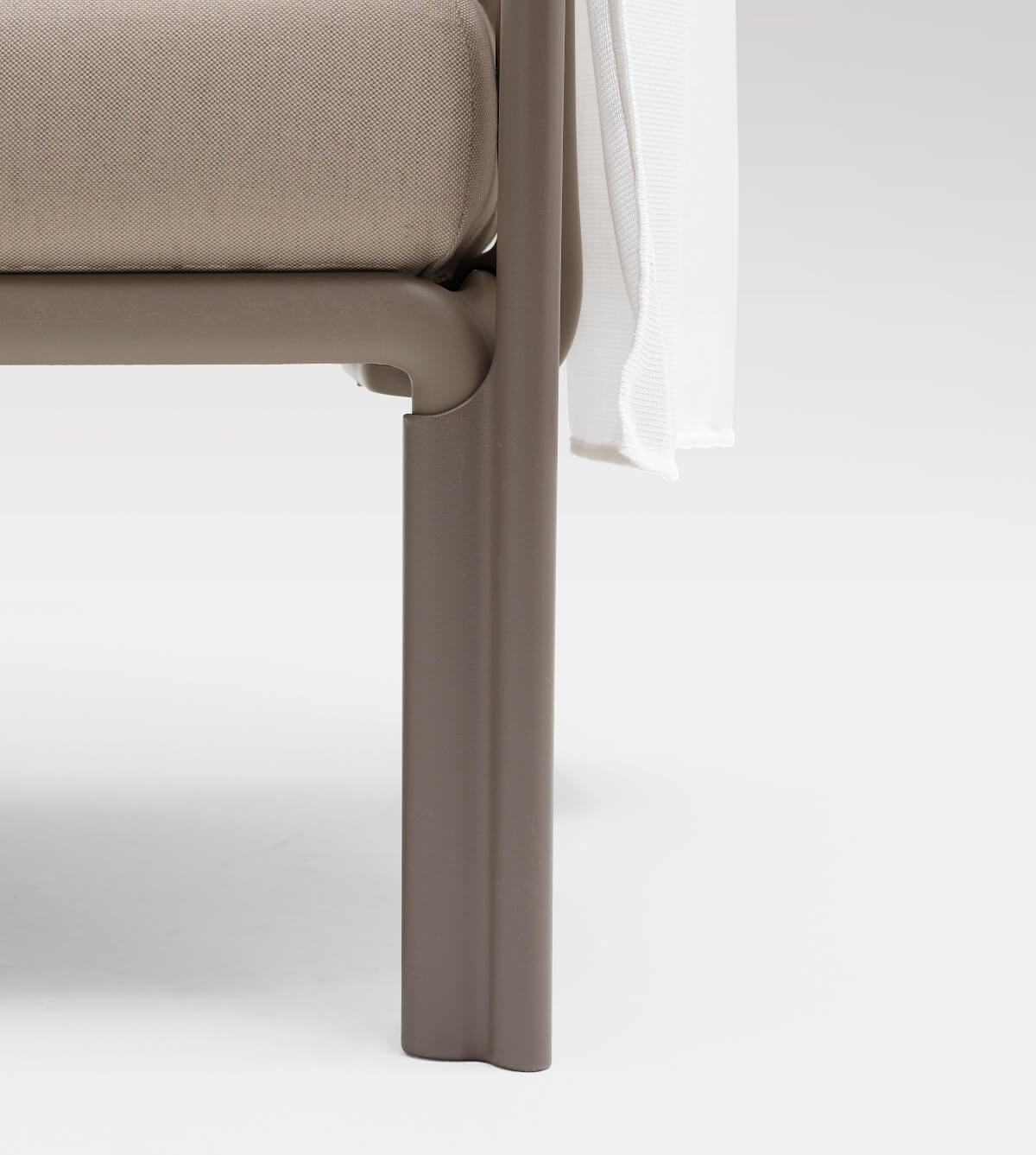 Nardi Sonnenschutz Komodo Ombra, langlebig und funktional – schützt stilvoll vor Sonne und UV-Strahlung